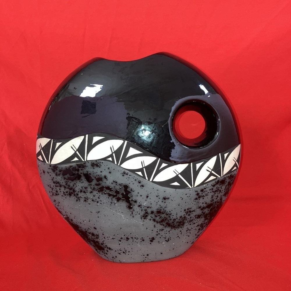 Vintage Acoma Pueblos Large Vase | Handmade | Black Acoma Pottery | Signed